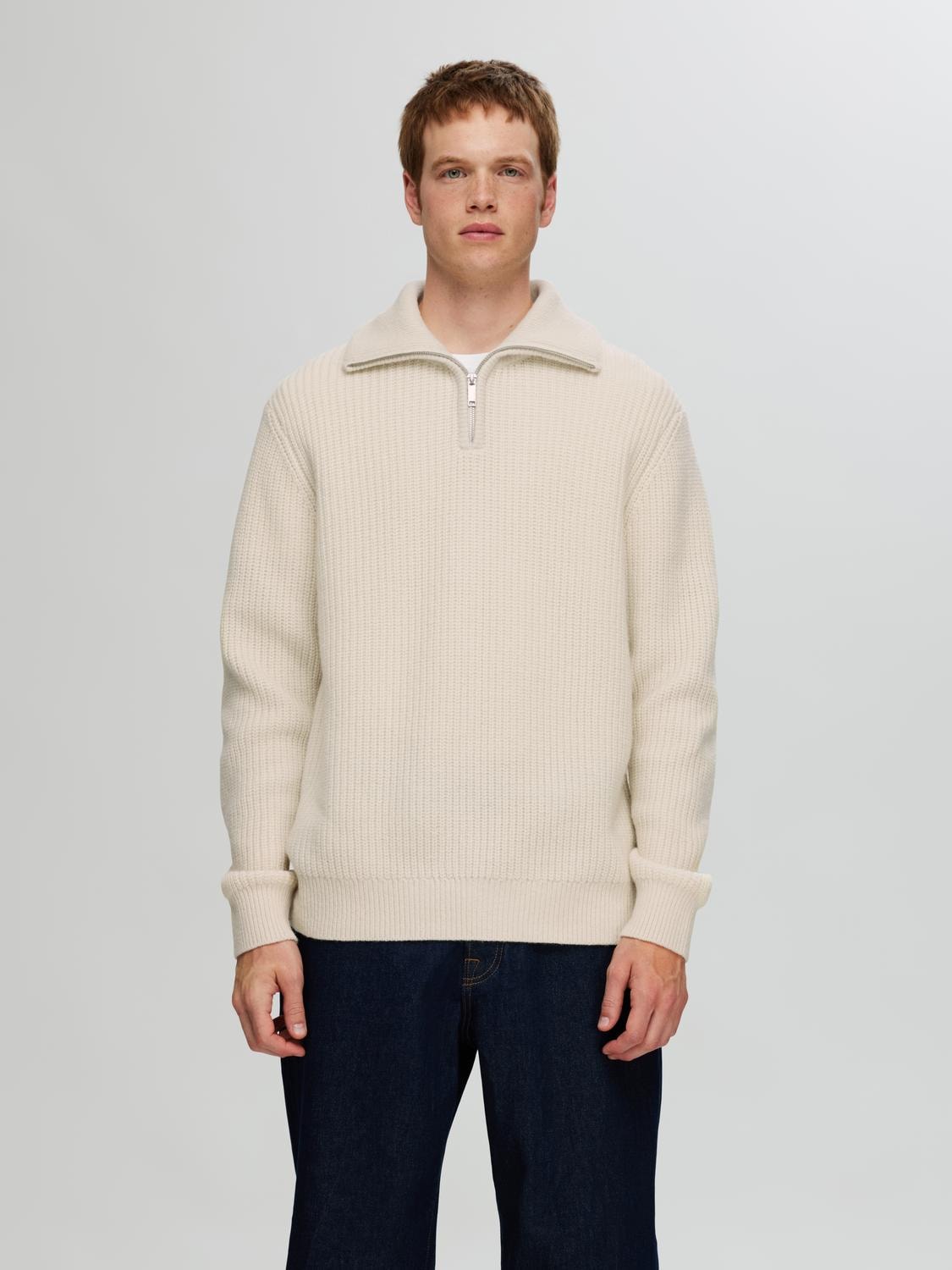 Land ls knit half zip- Tofu