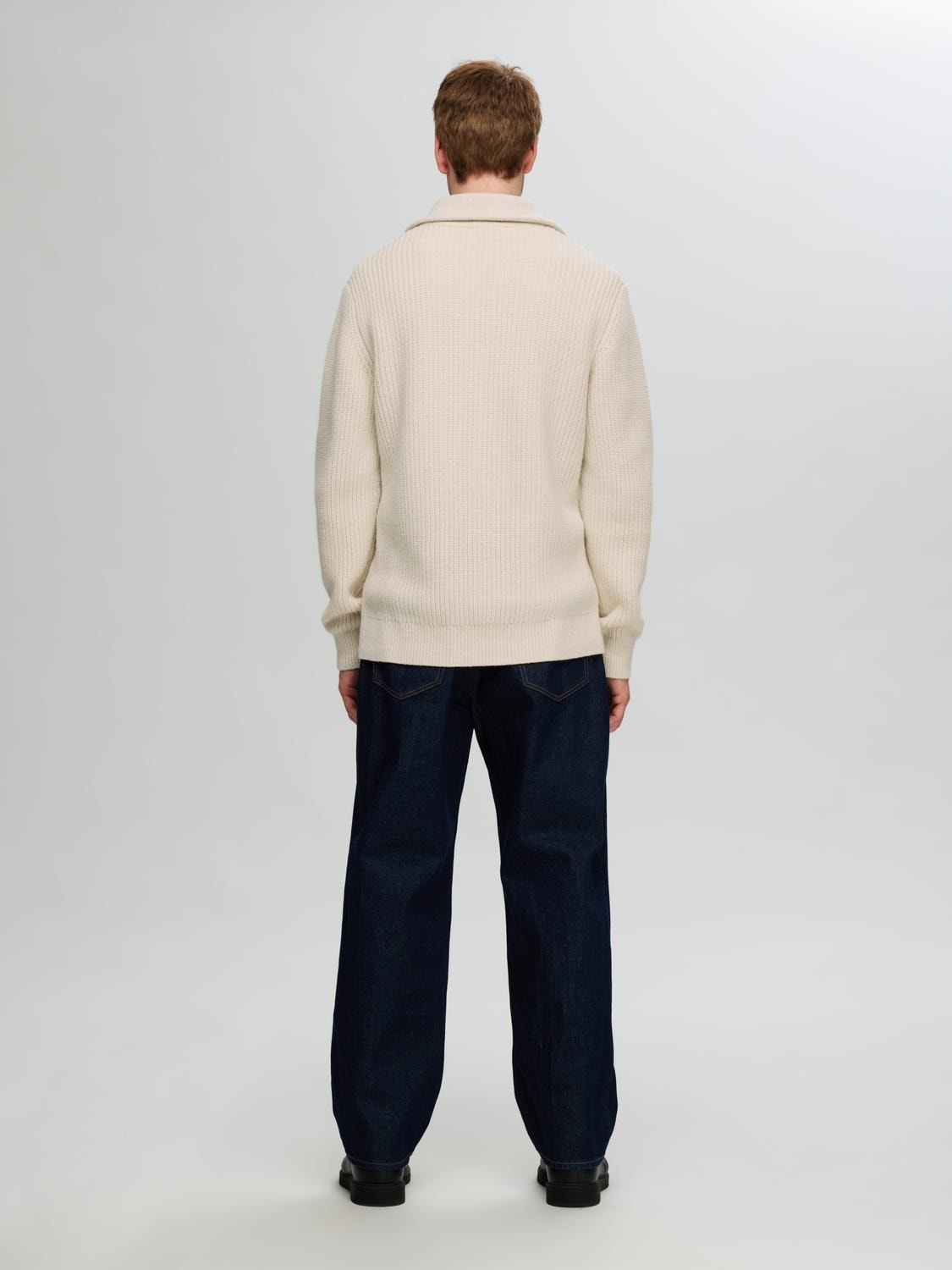 Land ls knit half zip- Tofu