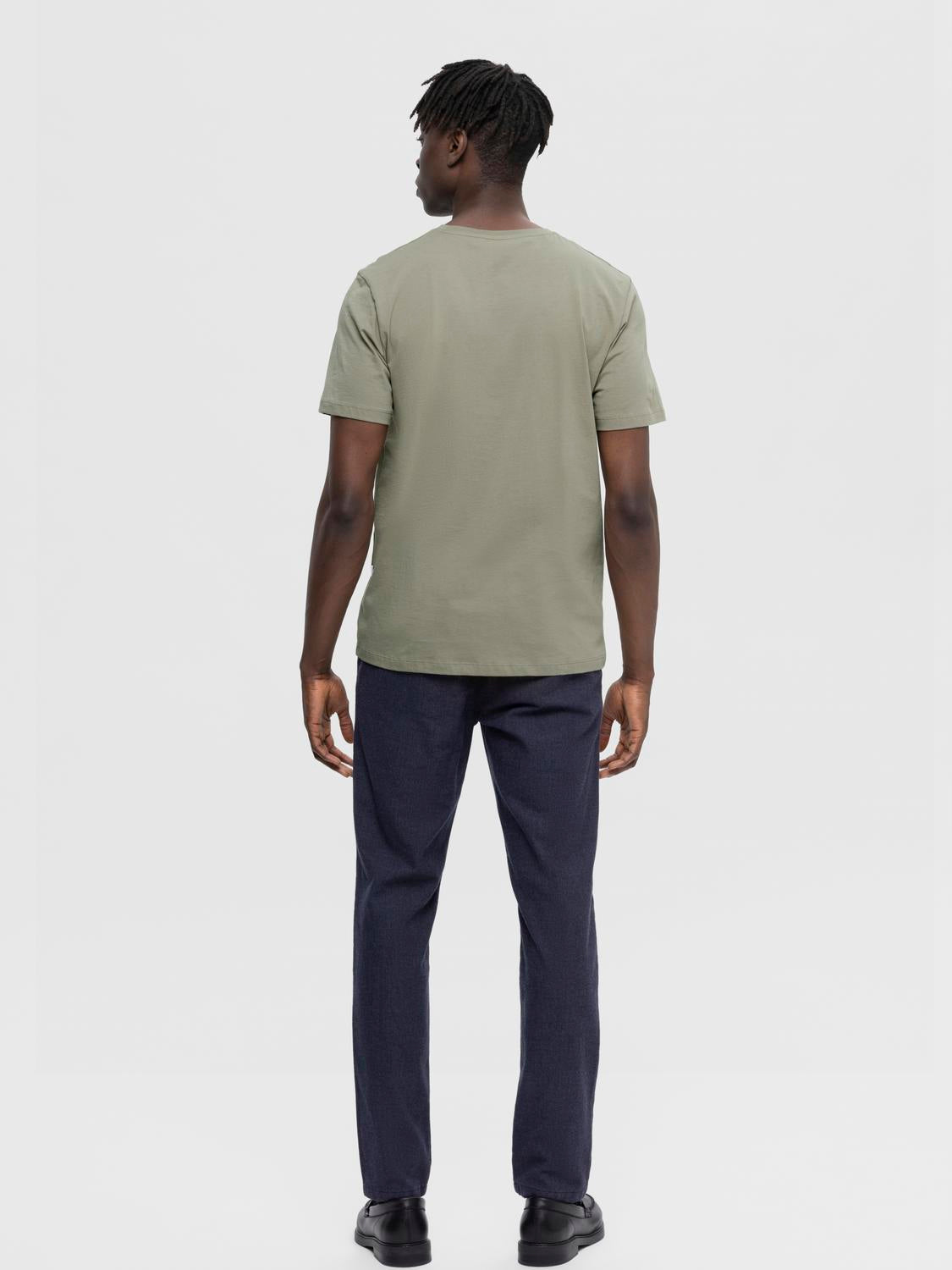 Aspen ss o-neck tee- Vetiver