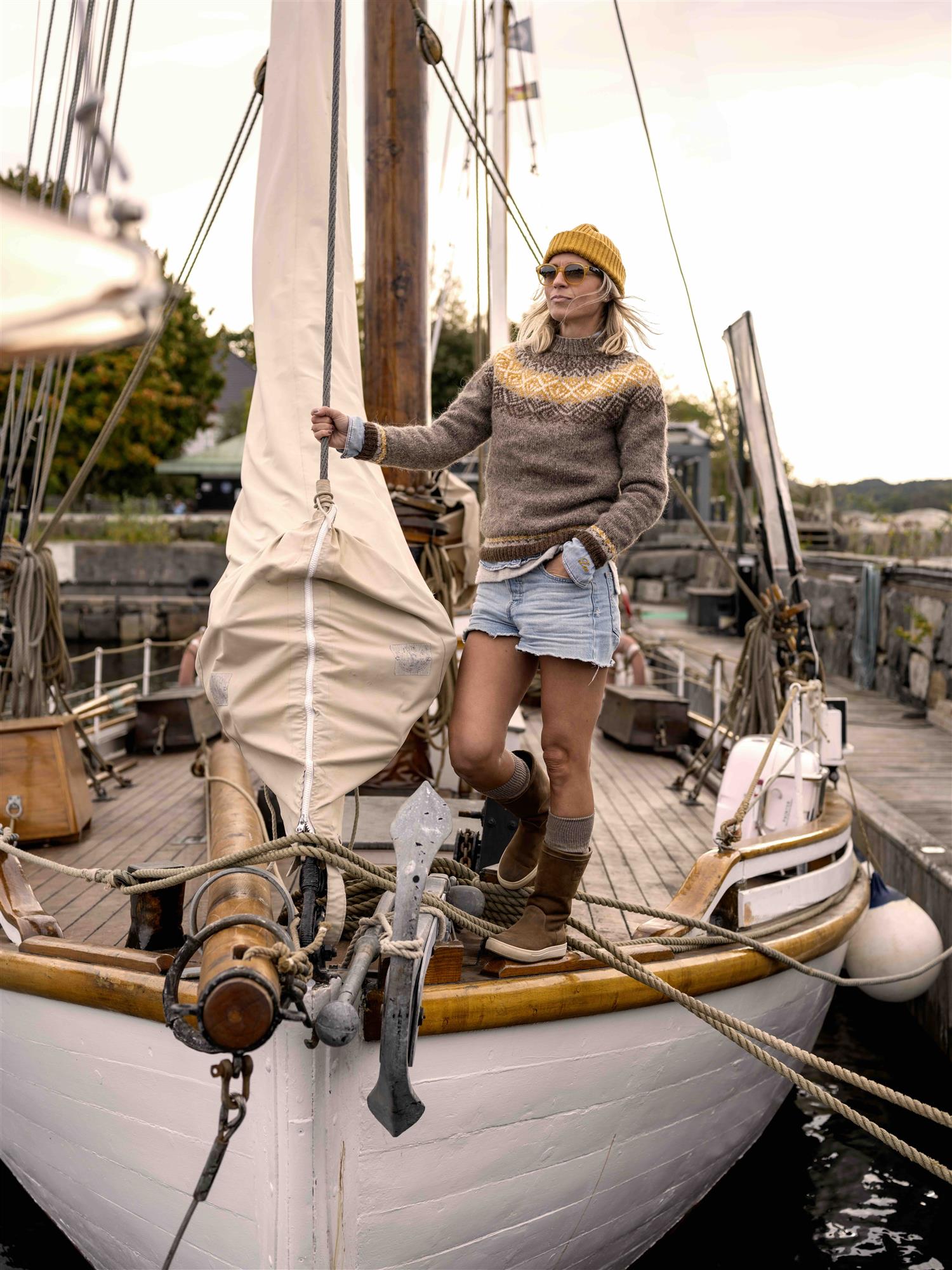 High cut non lace- Brown