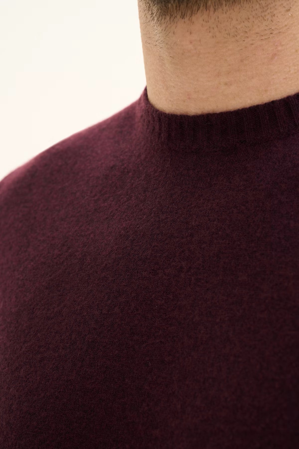 Valter roundneck- Cherry red