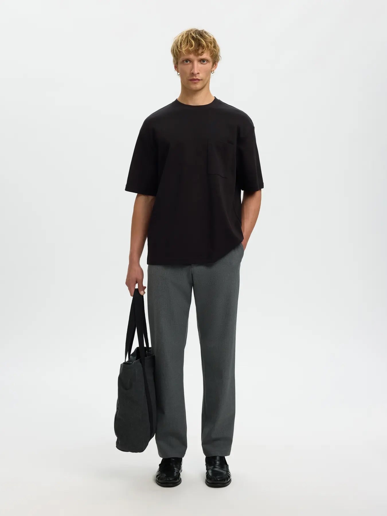 Loose Oscar ss pocket tee - Black