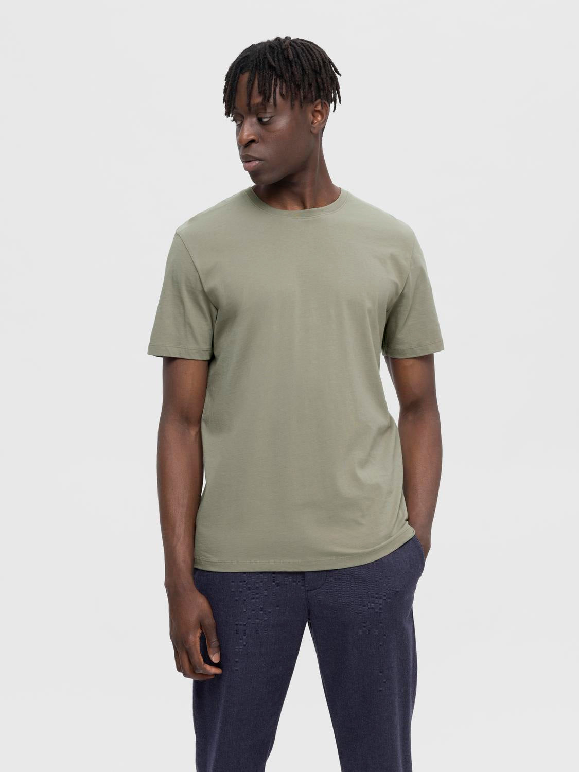 Aspen ss o-neck tee- Vetiver