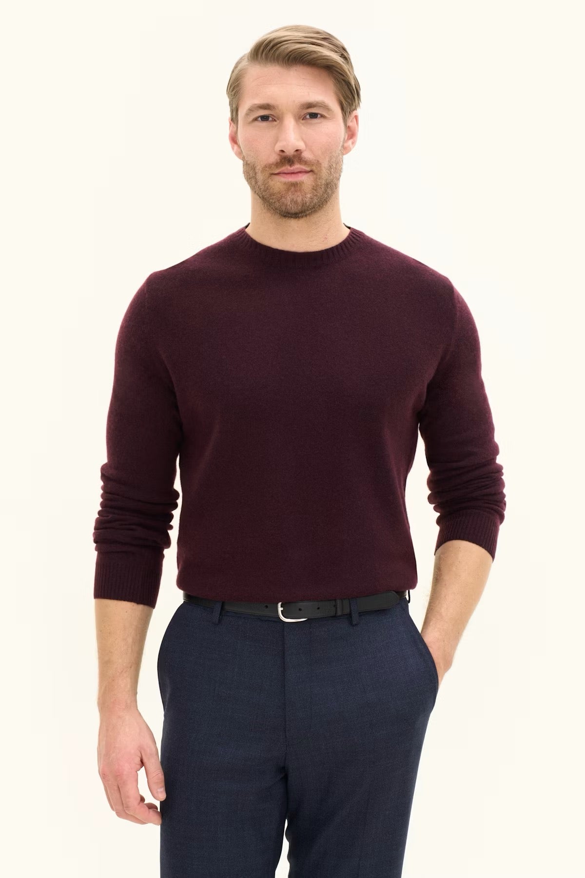 Valter roundneck- Cherry red