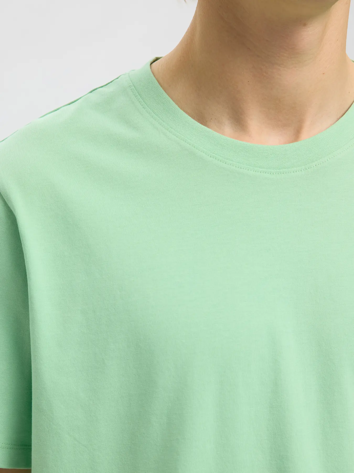 Aspen ss o-neck tee- Hemlock