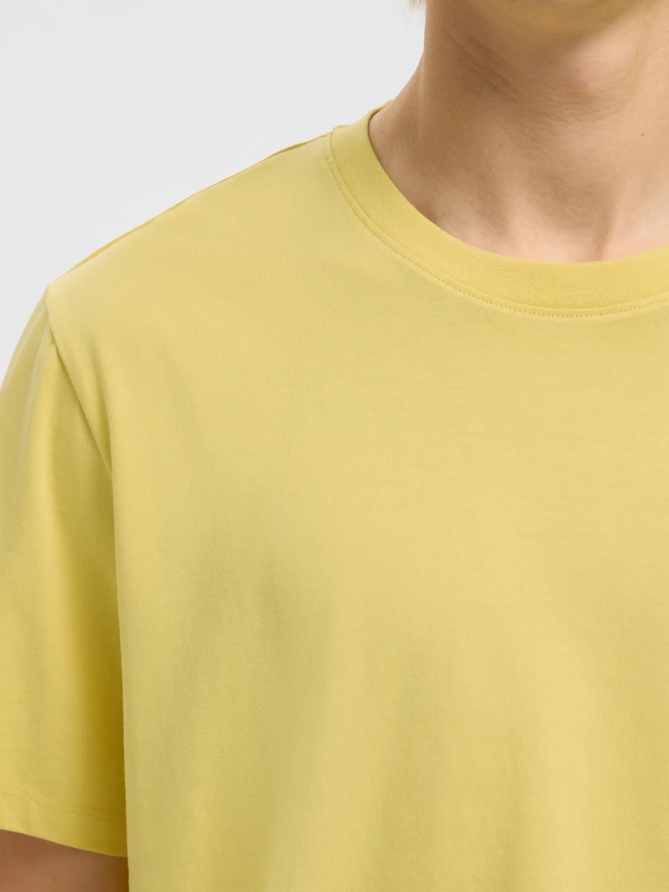 Aspen ss o-neck tee- Sundress
